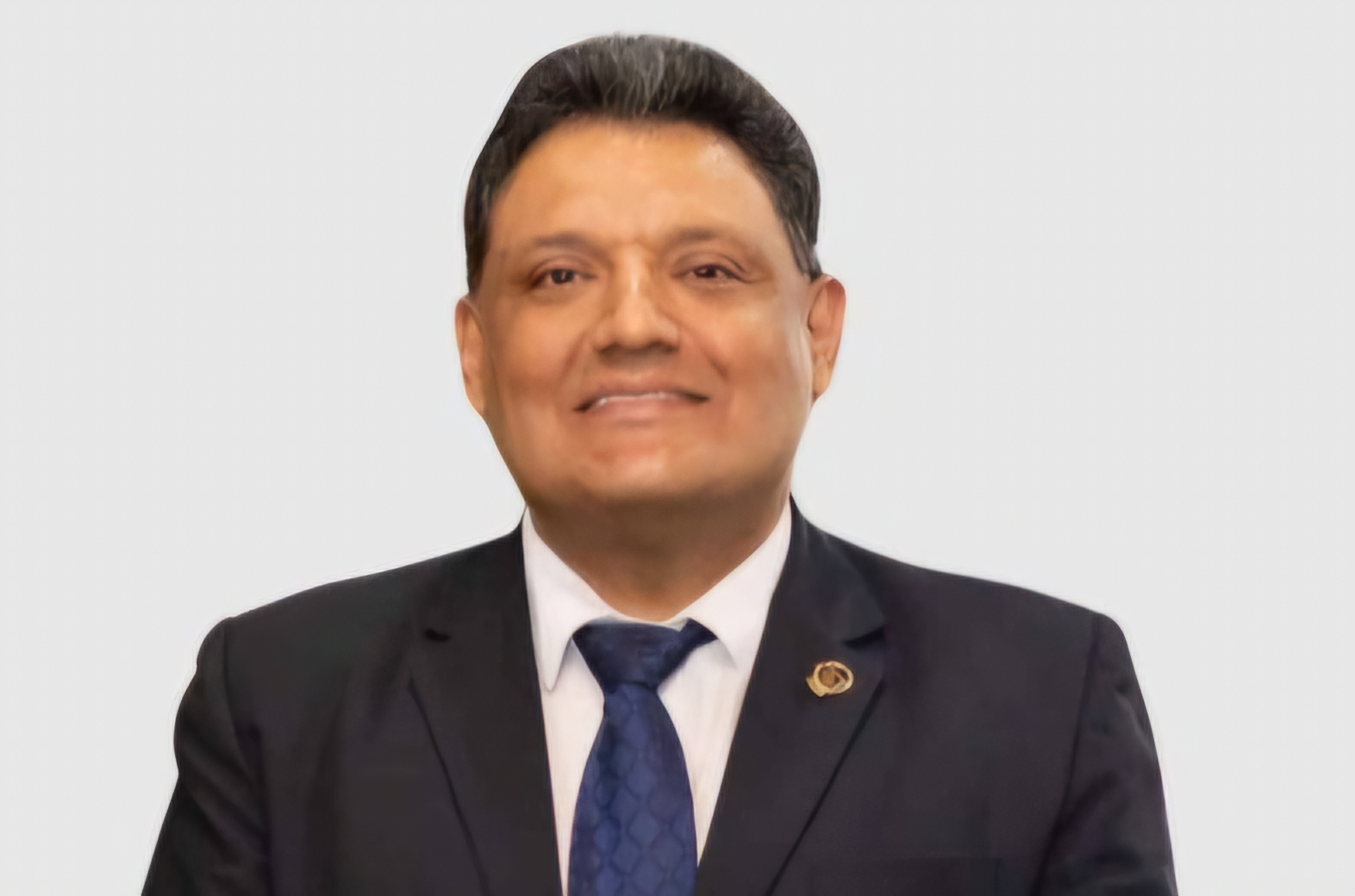 Dr. Dennis Rodas Anzueto
