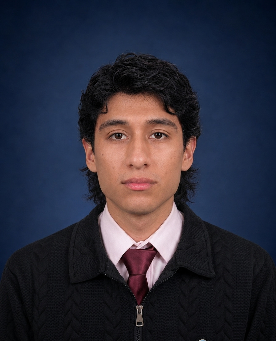 Luis José Castillo Rivas, estudiante de la facultad de Ingeniería, carrera  Ingeniería en Informática y Sistemas